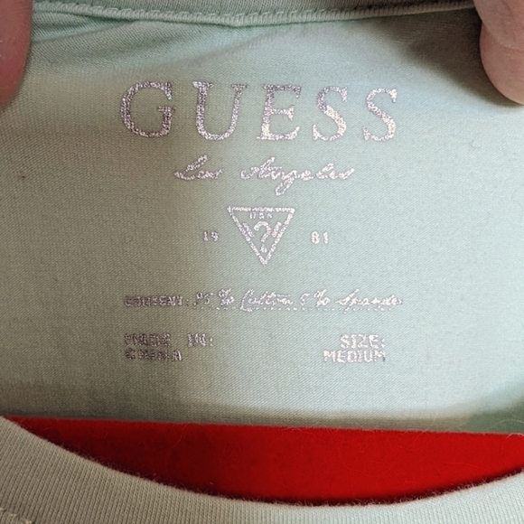 Guess T-shirt - Picture 4 of 8